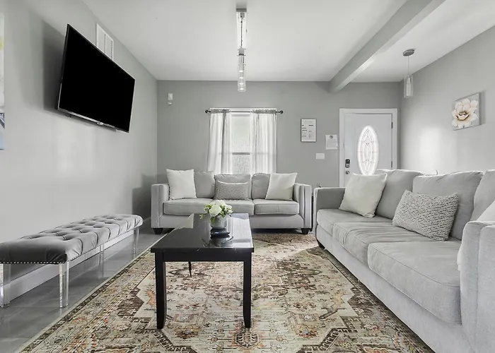 Lovely 4Br Near The Falls And Casino